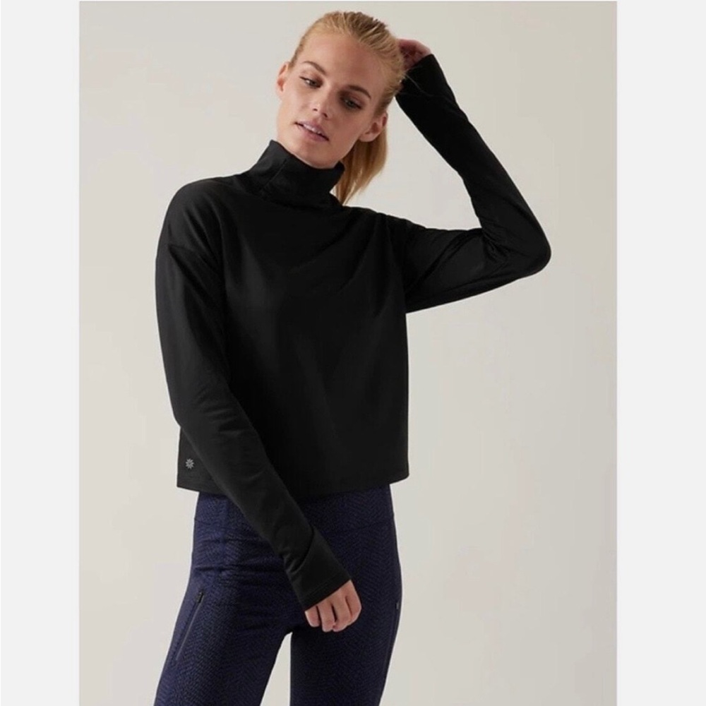 ATHELTA Whistler Mock Neck Top Sz Large Black Long Sleeve Cropped